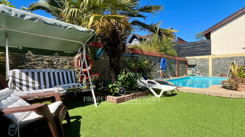 Casa Con Piscina En Lomas De San Andrés