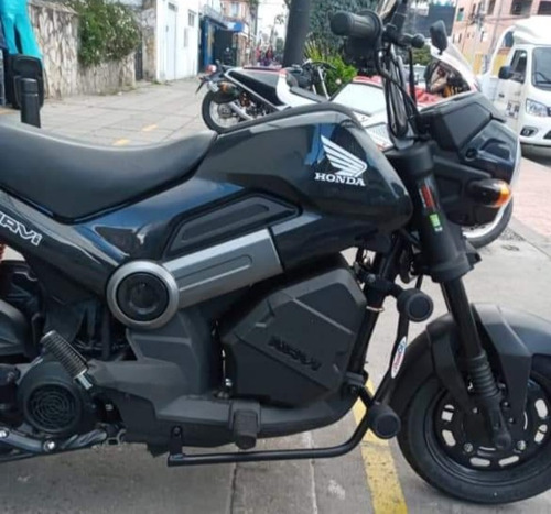 Defensa Moto Honda Navi Negro