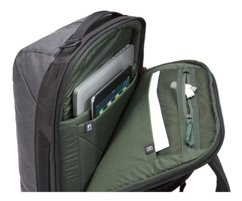 Imagem 4 de 12 de Mochila Vea Backpack 21l - Black Thule