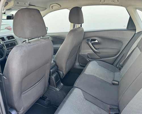 Volkswagen Vento 1.6 Highline Mt