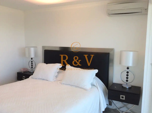Imagen 18 de 30 de Venta Y Alquiler De Moderno Departamento De Tres Dormitorios Más Dependencia A Pasos De Playa Brava