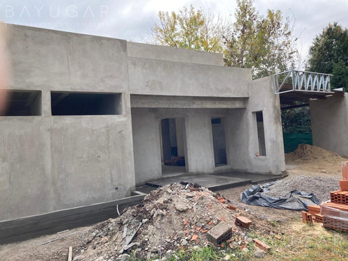 Venta - Excelente Casa A Estrenar En Sausalito - Bayugar Negocios Inmobiliarios