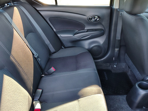 Nissan Versa 1.6 Advance Mt