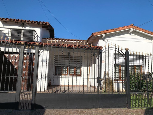 Imagen 2 de 16 de Casa - Ituzaingó