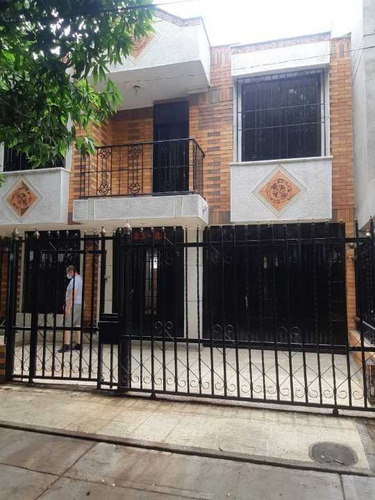 Casa Cerca A La Universidad Del Área Andina En Valledupar. 06mpc