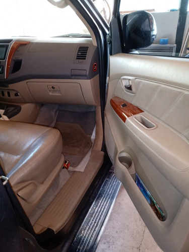 Toyota Sw4 3.0 I Srv C/cuero 4x4 (2009) 2010