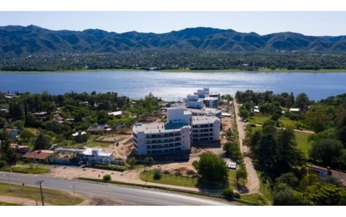 Imagen 3 de 13 de Departamento En Veneto Village Zona Carlos Paz !!!
