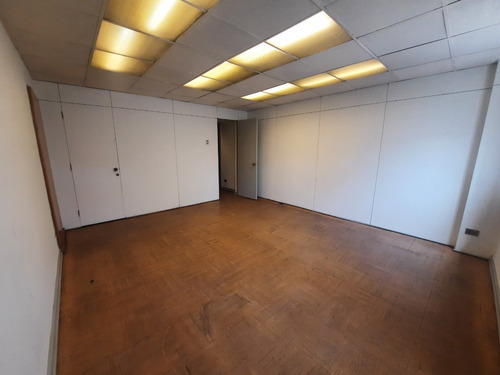 Mp- Oficina Compañia 1068 Un Privado Un Baño