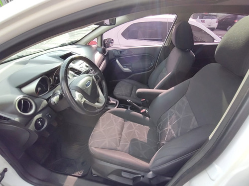 Imagen 11 de 20 de Ford Fiesta Kinetic Design 1.6 Titanium 120cv