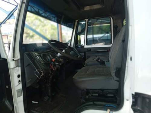Imagen 8 de 14 de Ford Cargo 2632 Camion Plataforma