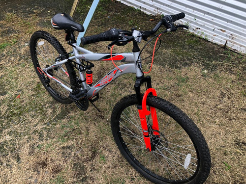 Imagen 7 de 8 de Bicicleta Mongoose De 26 Pulgadas Y 21 Velocidades Shimano