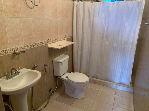Imagen 8 de 27 de Townhouse En Venta De Dos Niveles Estilo Mediterraneo Cocina Empotrada E Iluminada Monteserino San Diego