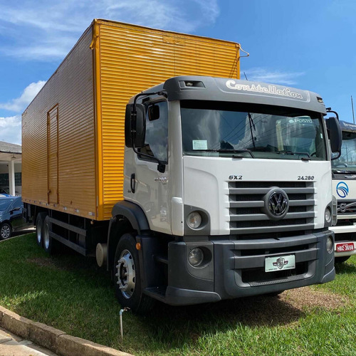 Imagem 2 de 13 de Volkswagen Constelation 24-280