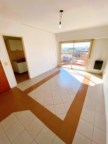 Imagen 1 de 14 de Departamento - S.fer.-vias/centro