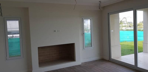Imagen 12 de 30 de Exelente Casa Al Lago En San Francisco - Villa Nueva - Con Renta
