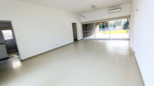 Casa En Venta En Haras Santa Maria, Escobar, G.b.a. Zona Norte
