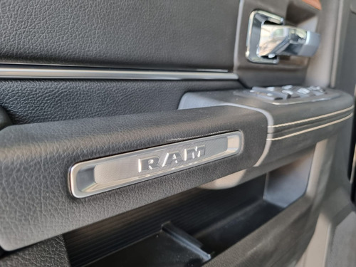 RAM 1500 5.7 Laramie Atx V8