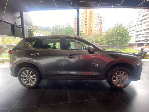 Imagen 4 de 20 de Mazda Cx5 Touring At 2.0 4x2 2024 / Mz127 / Vf