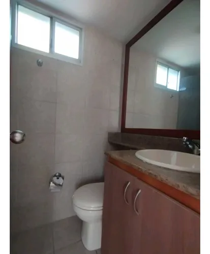 Apartamrnto En Alquiler En El Poblado - Aguacatala