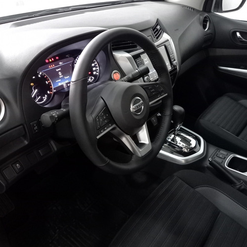 Imagen 18 de 25 de Nueva Nissan Frontier Xe 4x4 Mt 2022