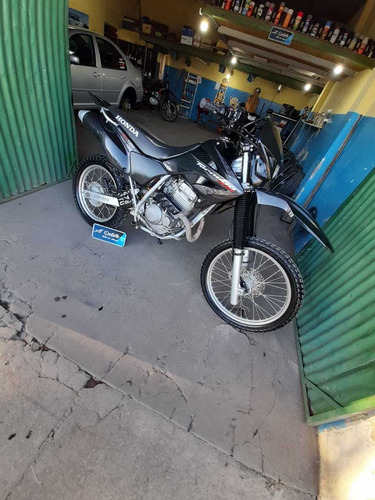 Imagen 2 de 9 de Honda Tornado Xr 250