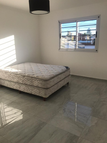 Casa En Venta En Lanús Oeste