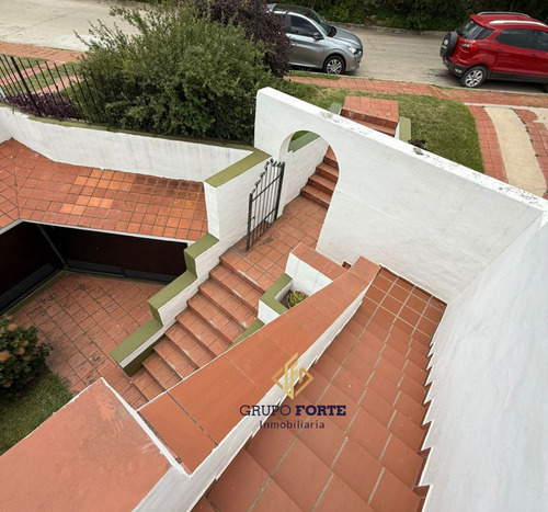 Departamento Amoblado Y Con Cochera En Villa Carlos Paz