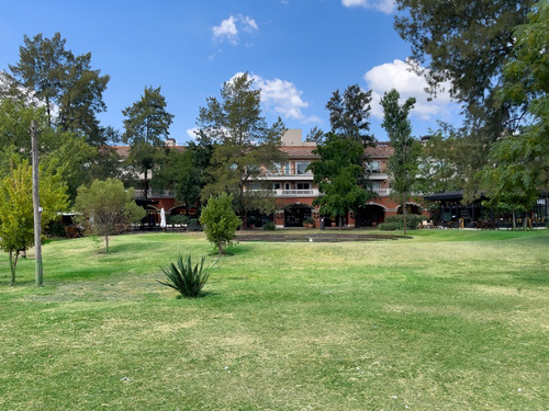 Alquila Tu Espacio Para Foodtruck En Pueblo Caamaño - Centro Comercial Único En Pilar. Fácil Acceso A Metros De Panamericana Ramal Pilar.