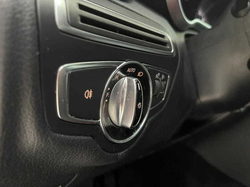 Imagem 15 de 15 de Mercedes-benz C180