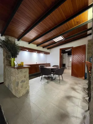 Casa En Venta En Guaparo (ac)