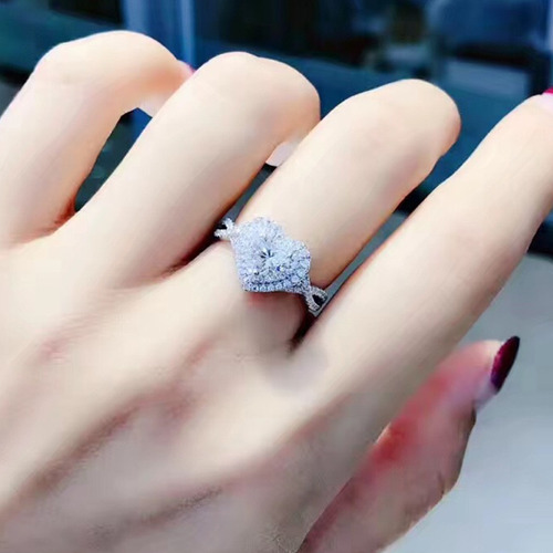 Anillo En Forma Corazón Ligeramente Incrustado,anillo Regalo