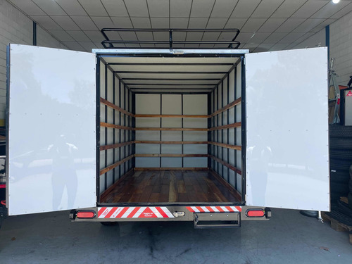 Carreta Baú Em Acm - Baú 2.50 X 1.50 X 1.50 Com Bagageiro