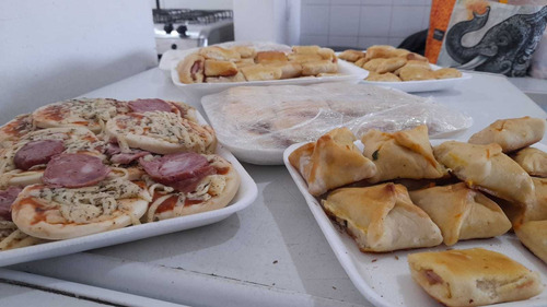 Imagem 2 de 9 de Comidas De Festa, Salgadinhos, Salgados Assados, Festa