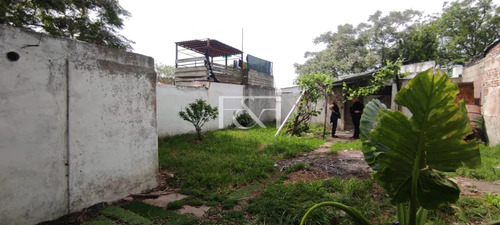 Venta Casa Terreno La Teja