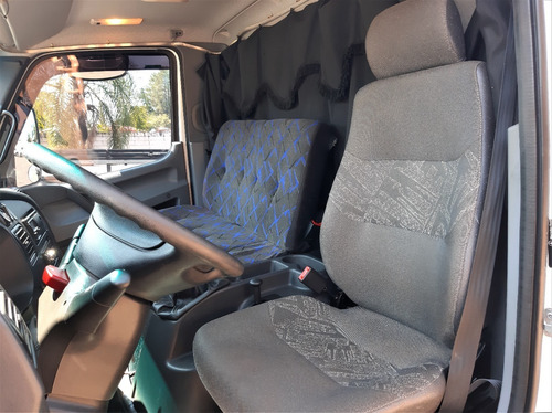 Mb Accelo 1016 Ano 2020/20 Carroceria 6,50 X 2,30