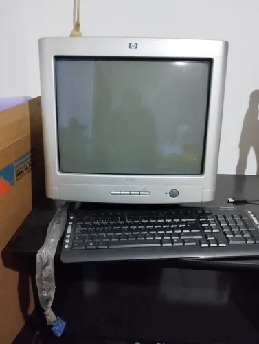 Monitor Hp 7540 Crt 17 Pulgadas Funcionando Perfecto (Usado)
