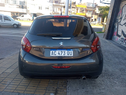 Imagen 5 de 15 de Peugeot 208 2017 1.6 Allure