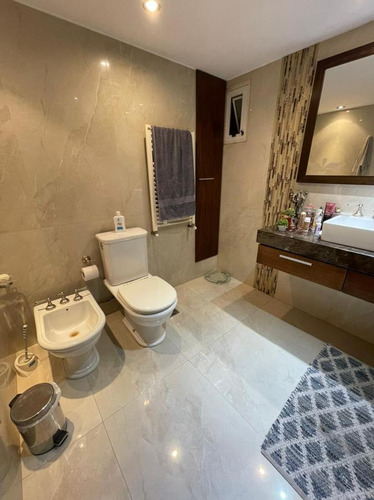 Imagen 18 de 19 de Departamento En Venta - Moron Sur- 5 Ambientes- Proximo Estacion- Impecable