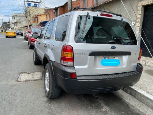 Imagen 8 de 13 de Ford Escape
