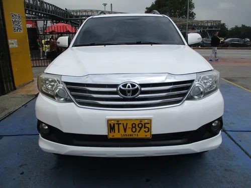 Toyota Fortuner Sr5 4x4 2700cc At Aa