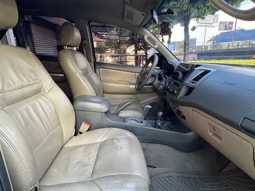 Toyota Fortuner 2.7 Sr5