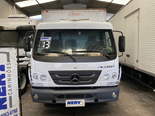Caminhão M.benz Accelo 815 Ano 2013 Bau Un.dono