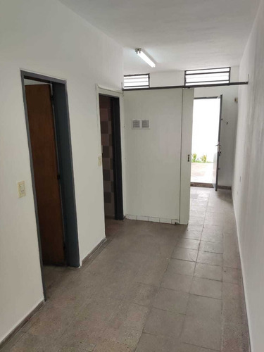 Imagen 6 de 9 de Local Alquiler Av. Caraffa 2090 60m2