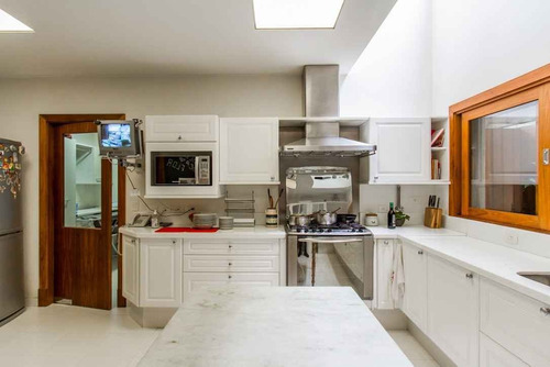 Apartamento À Venda Na Rua Bandeirante Sampaio Soares, Vila Morumbi, São Paulo - Sp - Liv-3759