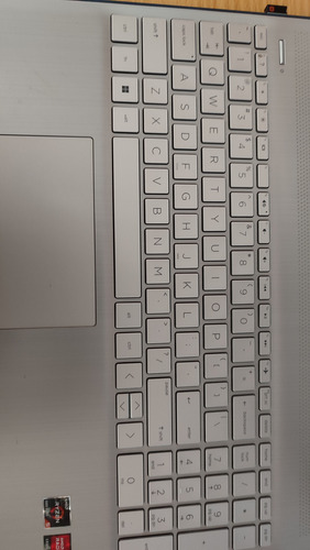 Laptop Hp 15.6 Ryzen 5 5500u 16gb Ram 512gb Ssd Azul (Usado)