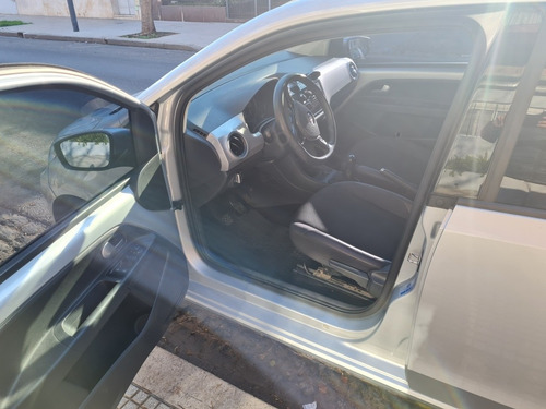 Imagen 9 de 9 de Volkswagen Up! 2018 1.0 High Up! 5 P
