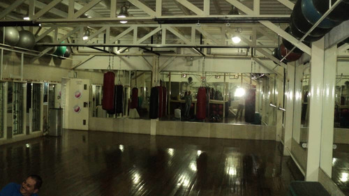 Imagen 5 de 13 de Vendo Edificio Comercial 1744m2 Los Chaguaramos. 3585