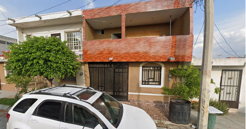 Casa En Remate Bancario En Clavel, Villas De San Jose, Nuevo Leon -ngc