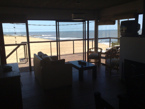 Imagen 7 de 18 de Casa Lobos De Mar Punta Del Diablo, 2 Dormitorios / Frente Al Mar.