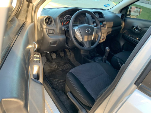 Imagen 10 de 15 de Nissan Versa Sense Mt 2019
